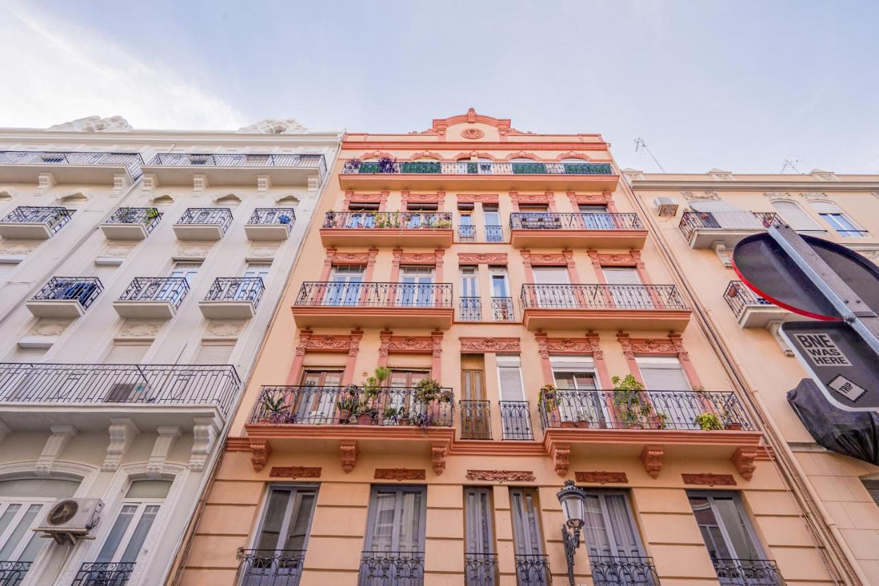 Oyo Guest House Ruzafa Walencja Zewnętrze zdjęcie