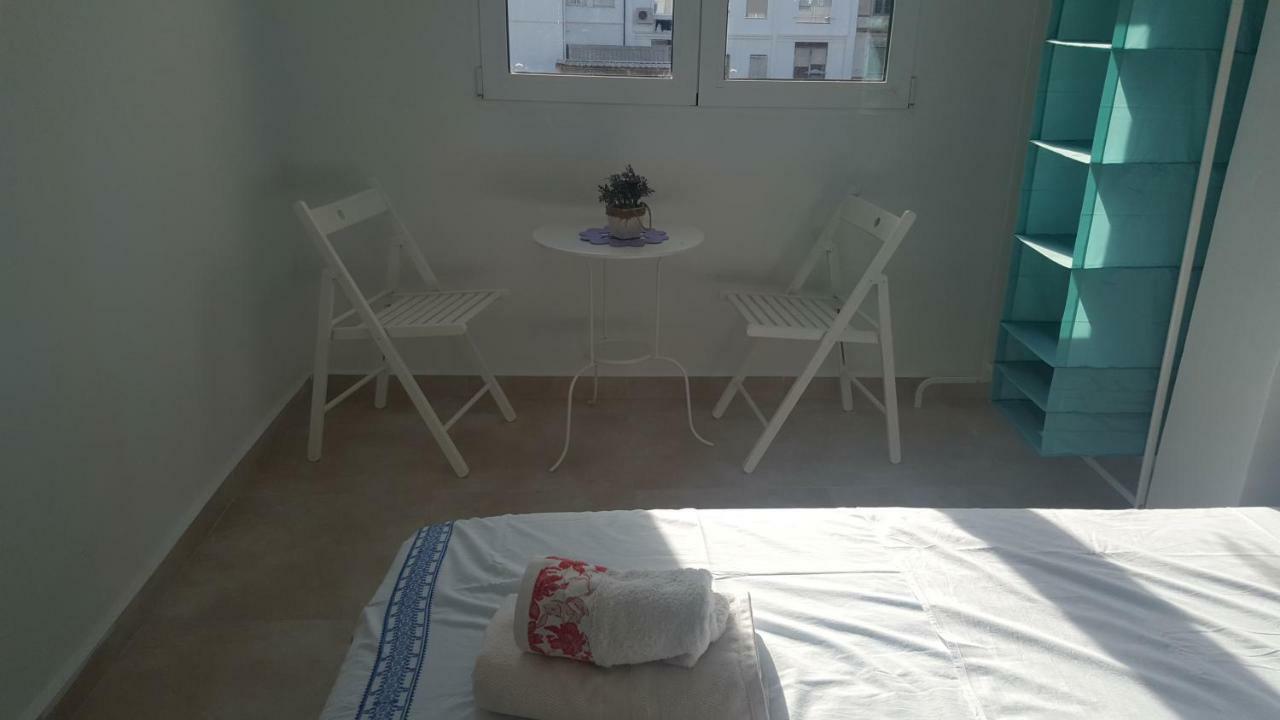 Oyo Guest House Ruzafa Walencja Zewnętrze zdjęcie